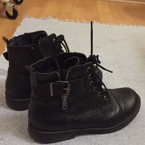 Madden Girl size 8.5 zip-up boots